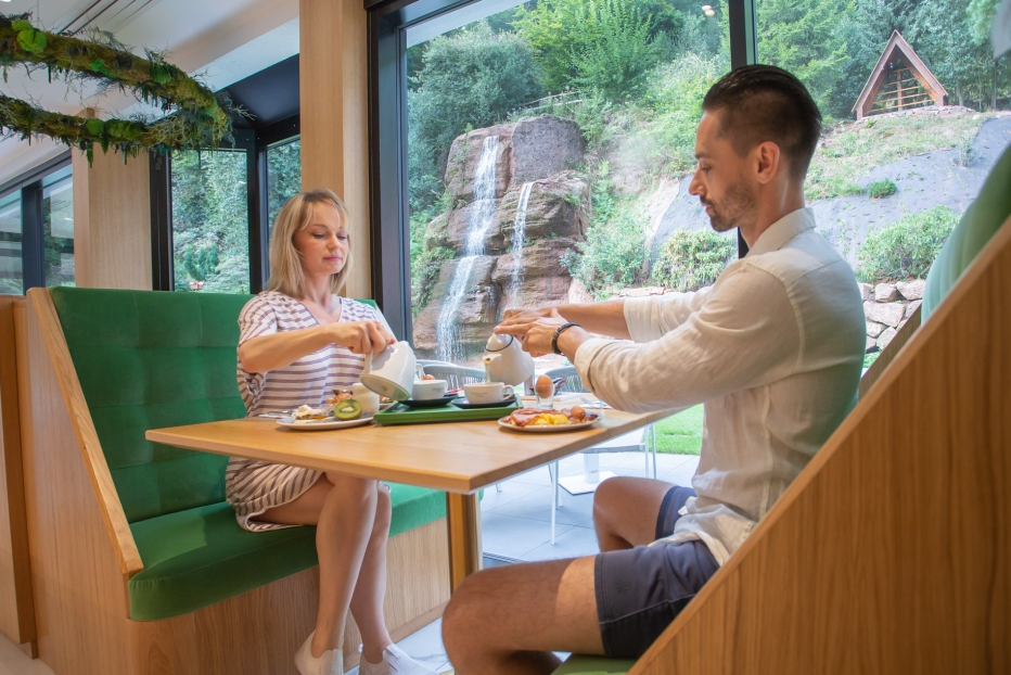 BREAKFAST & SPA